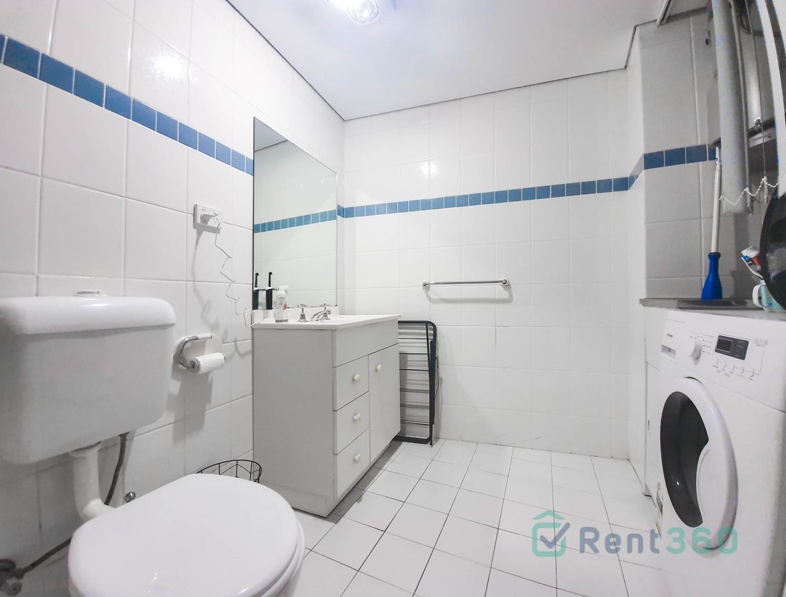 Quiet Inner City Living